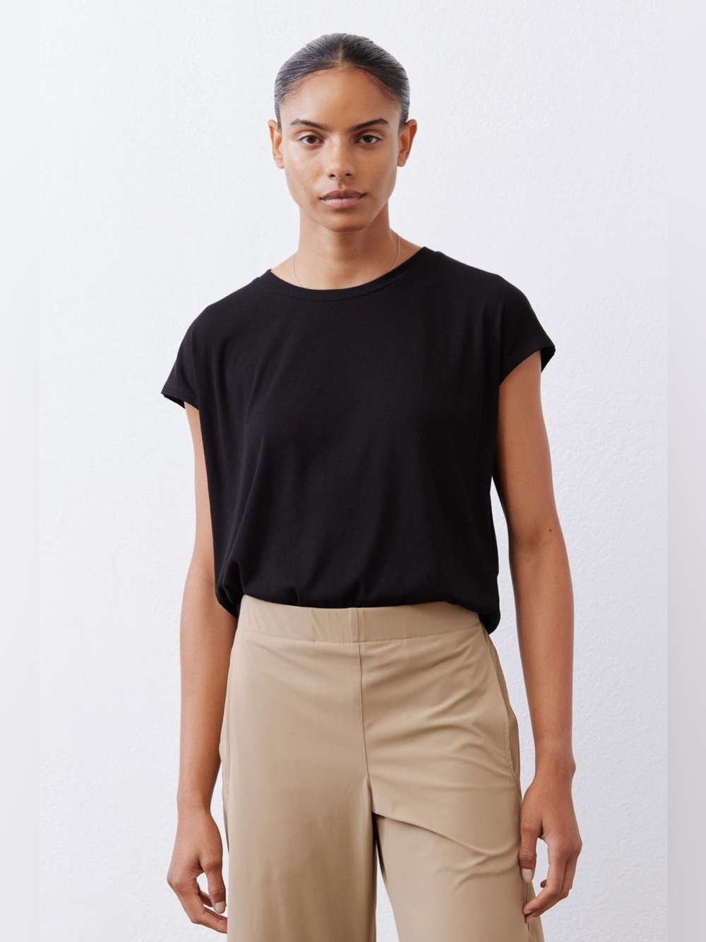 NWT Ruti The Tuck-In Tee in Black, Size Large